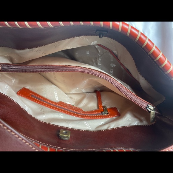Beautiful orange leather bag purchased in ITALY! - Picture 5 of 10